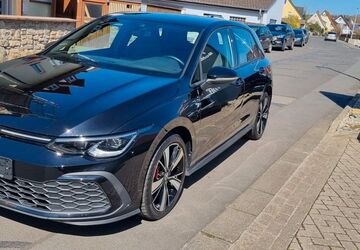 VW Golf 49.300 km 24.990 &euro; Stammheim 97509
