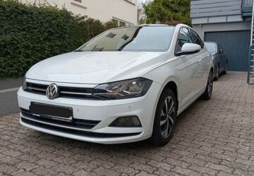 VW Polo 64.732 km 10.890 &euro; Mainstockheim 97320