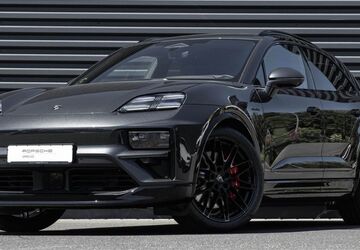 Porsche Macan 9.900 km 124.890 &euro; Estenfeld 97230