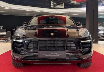 Porsche Macan 148.000 km 32.495 &euro; Würzburg 97070