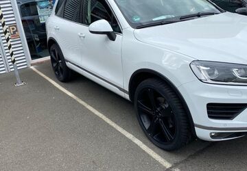 VW Touareg 182.000 km 17.900 &euro; würzburg 97084