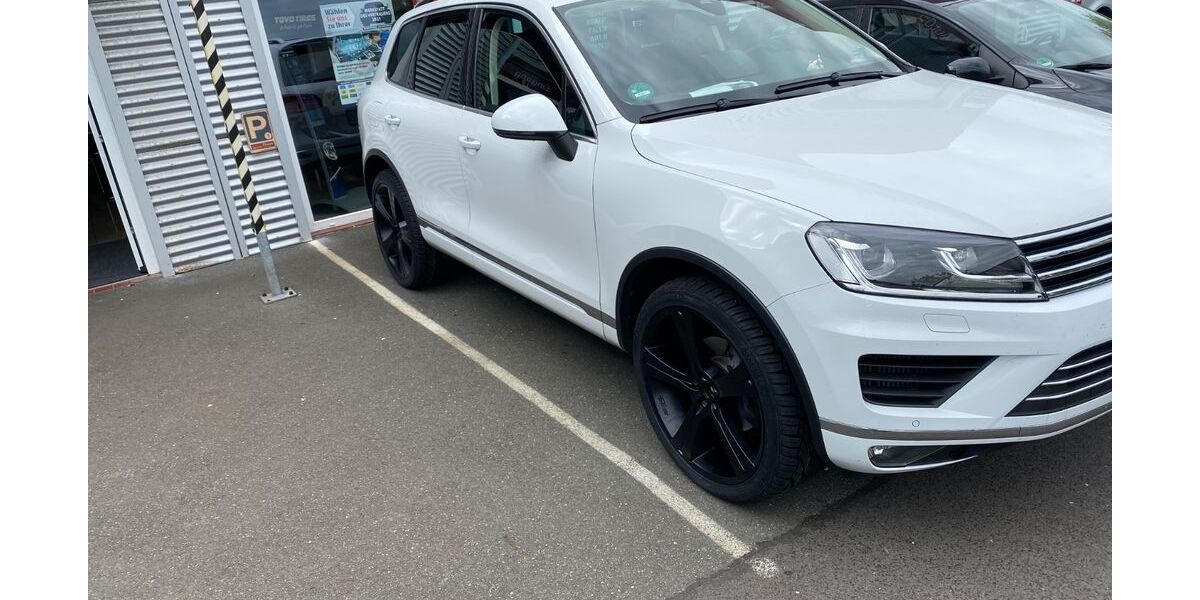 VW Touareg 182.000 km 17.900 &euro; würzburg 97084