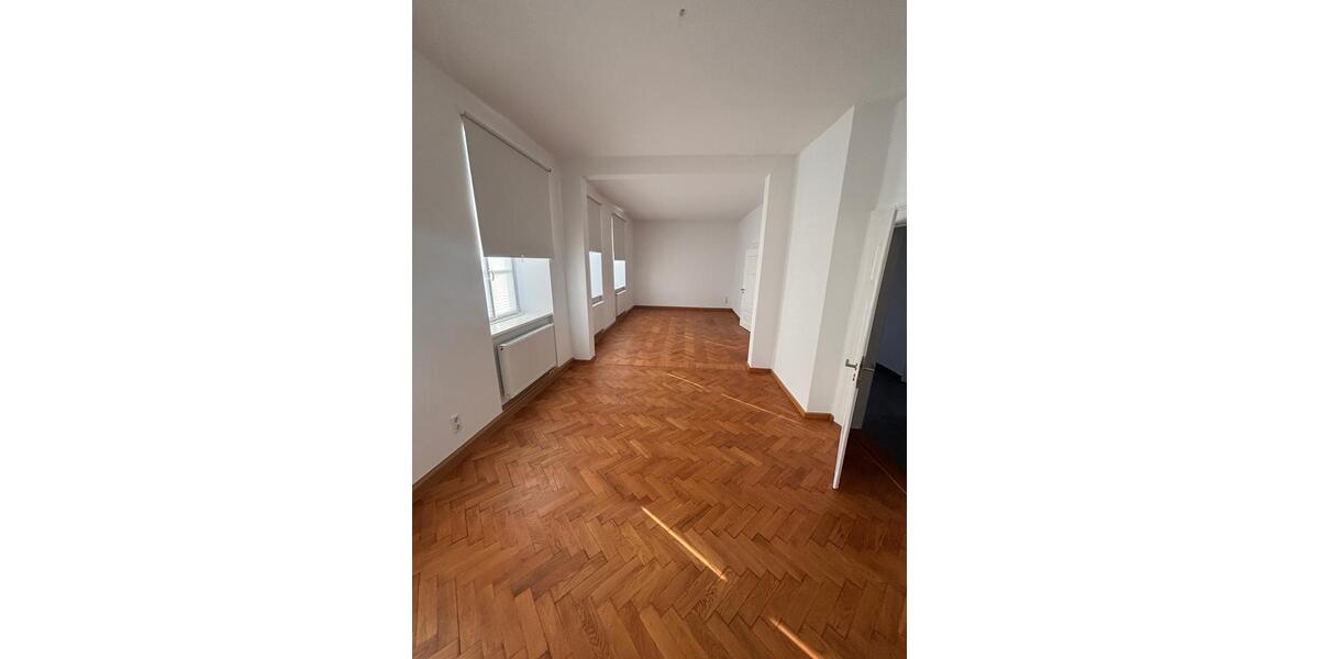 Etagenwohnung Wiesentheid - 3 Zimmer, 96 m&sup2;, 924&euro; | Angebot:26635428