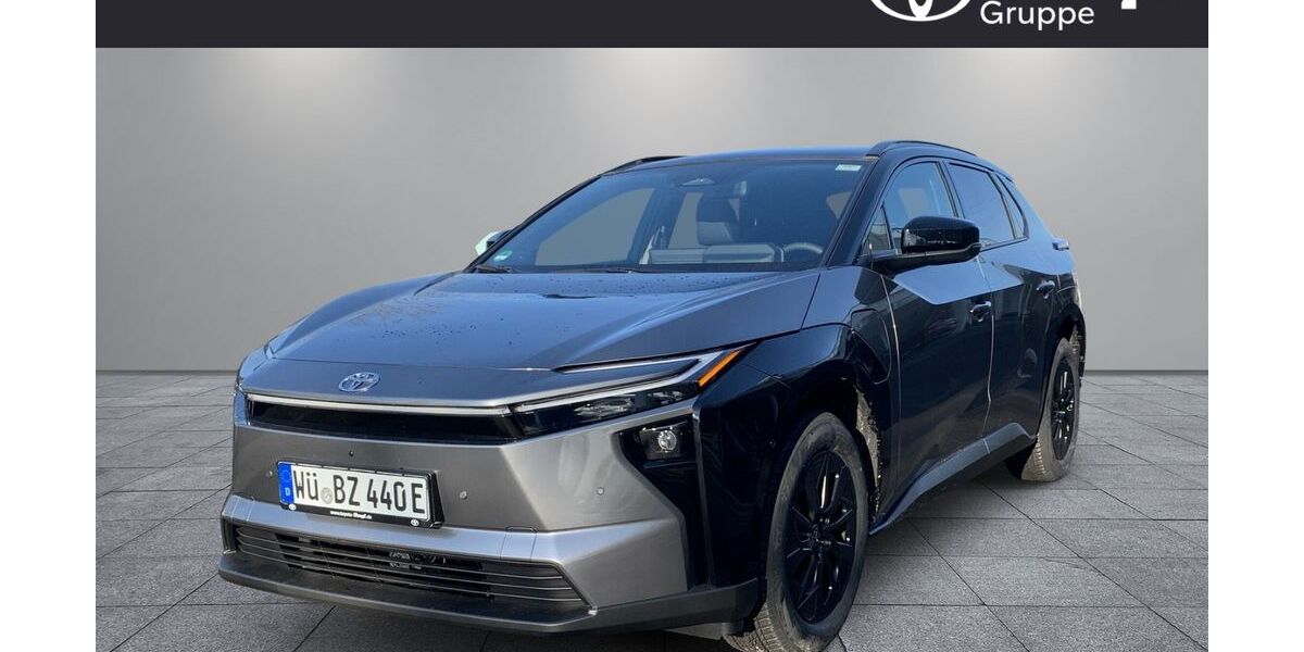 Toyota bZ4X 12.500 km 51.890 &euro; Würzburg 97076