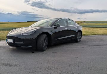 Tesla Model 3 86.000 km 22.999 &euro; Estenfeld 97230