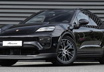 Porsche Macan 15.900 km 91.890 &euro; Estenfeld 97230