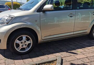 Daihatsu Sirion 118.000 km 2.300 &euro; Grafenrheinfeld 97506