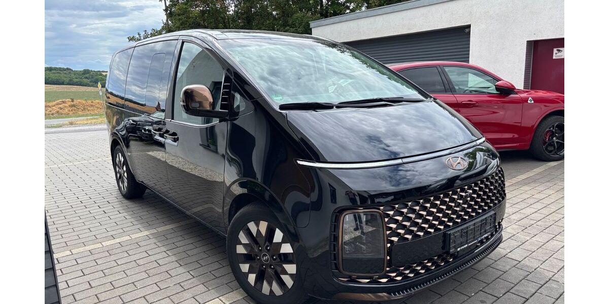 Hyundai STARIA 54.500 km 35.900 &euro; Volkach 97332