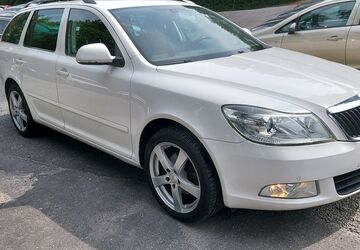 Skoda Octavia 220.300 km 5.900 &euro; Würzburg 97082